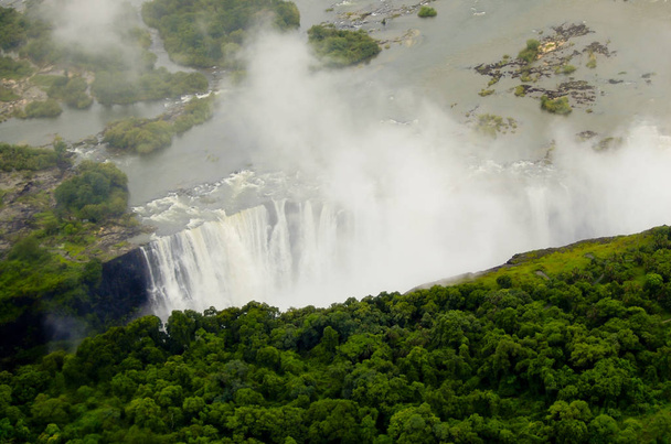 ビクトリア滝 - ジンバブエ/ザンビア - 写真・画像