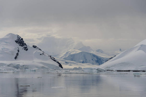 Beautiful Antarctic landscape view - Photo, Image