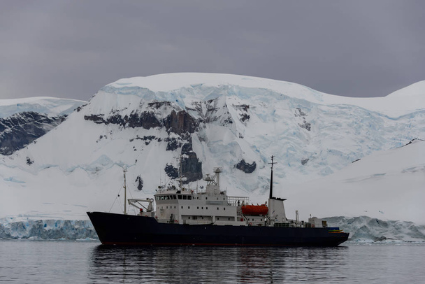 Expedition vessel in Antarctic sea - Photo, Image