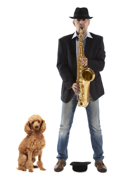 Saxophonist and dog - Foto, afbeelding