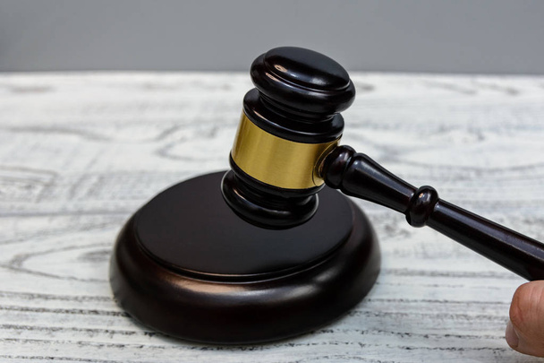 judge gavel on wooden background - Фото, зображення