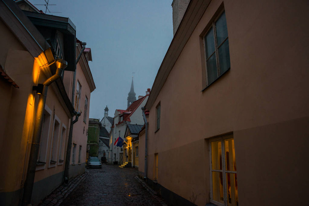 Streets And Old Town Architecture Estonian Capital, Tallinn, Estonia - Foto, afbeelding