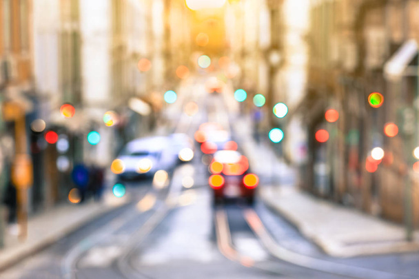 Путешествие размытые фоны: размытое изображение улицы в старом районе города, Лиссабон
 - Фото, изображение