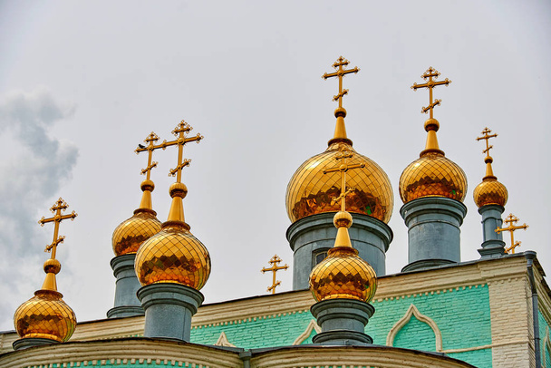 Iglesia Ortodoxa en la ciudad de Uralsk. Kazajstán.Catedral del Arcángel Miguel
 - Foto, Imagen