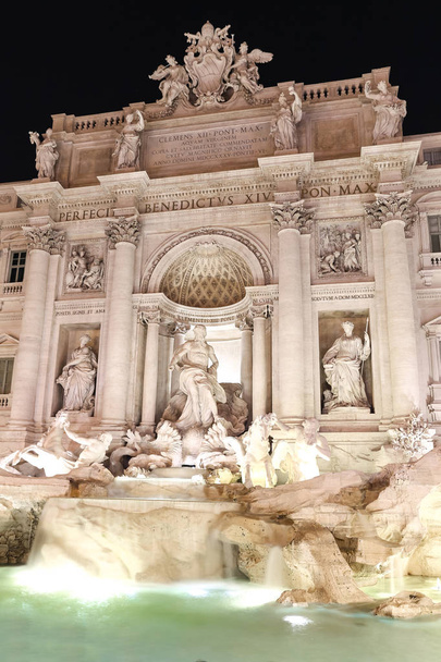 Trevi Fountain, Fontana di Trevi in Rome City, Italy - Фото, изображение
