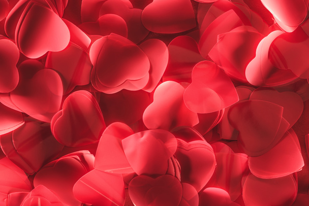 krásná dekorativní červené srdce, Valentýn pozadí    - Fotografie, Obrázek
