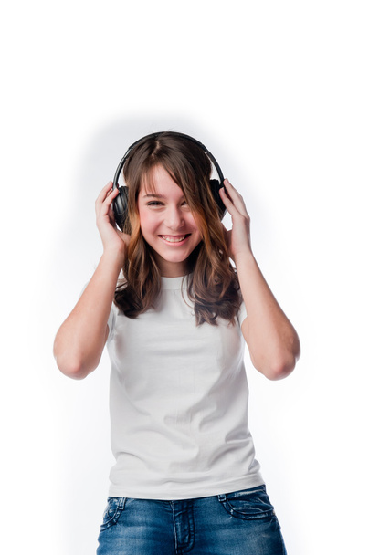 girl listening to music - Foto, afbeelding
