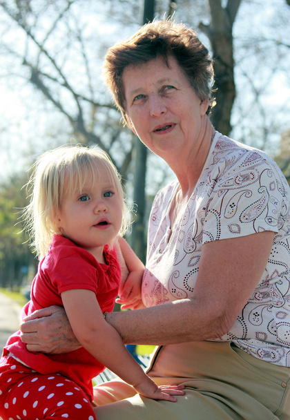 Großmutter und Enkelin - Foto, Bild