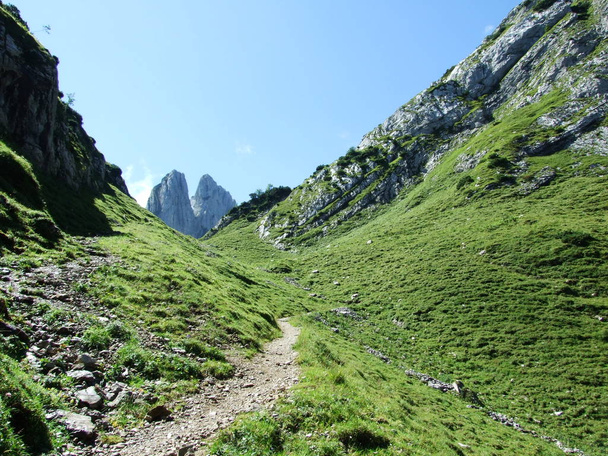 Krajobrazu i środowiska Alpstein pasmo górskie - kanton Appenzell Innerrhoden, Szwajcaria - Zdjęcie, obraz