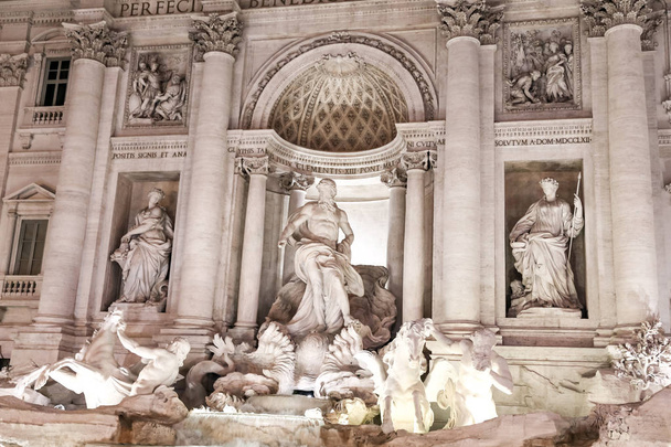 Trevi Fountain, Fontana di Trevi in Rome City, Italy - Φωτογραφία, εικόνα