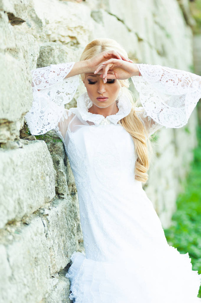 Beautiful sensual bride blonde in wedding dress  - Fotoğraf, Görsel