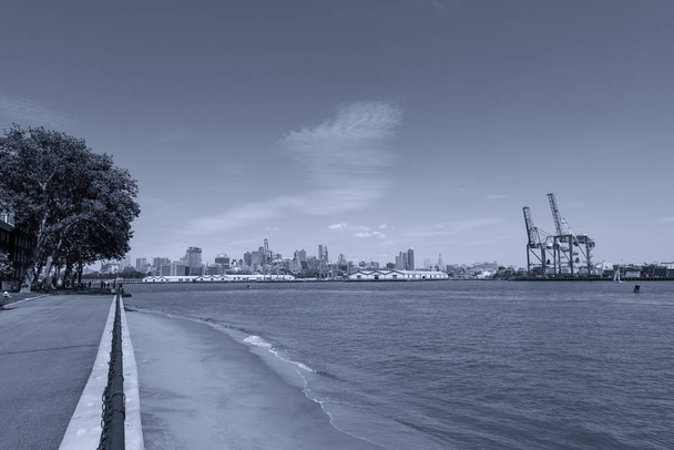 Panoramic view from Governors Island, NYC. - Foto, immagini
