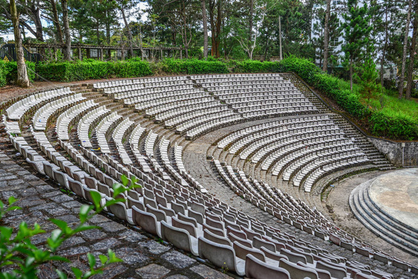 The grandstands of a modern outdoor amphitheater, a stage for small entertaining events, performances, concerts or presentations. - Fotografie, Obrázek