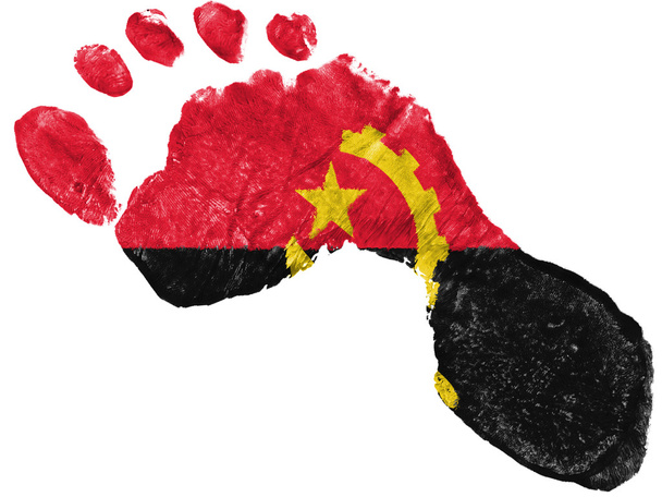 Αγκόλα. σημαία της Ανγκόλας ζωγραφισμένα σε σχήμα του αποτυπώματος - Φωτογραφία, εικόνα