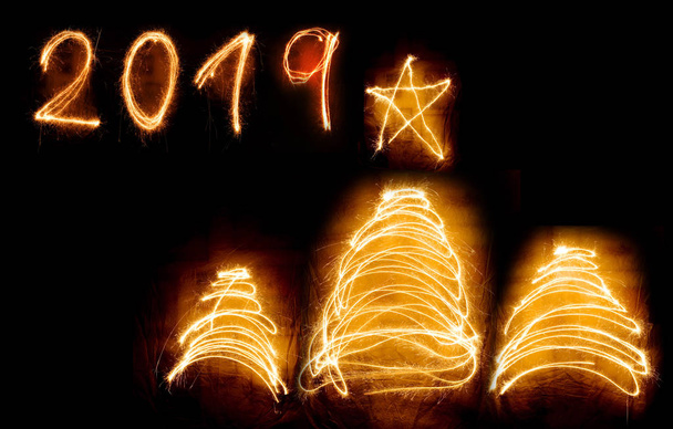 Navidad brillante árbol chispeante de oro tarjeta de año nuevo
 - Foto, Imagen