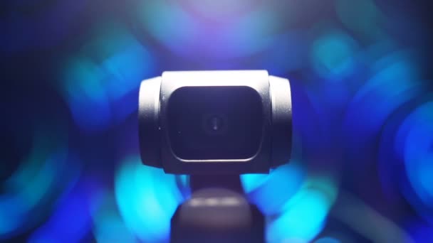 Câmera compacta Gimbal produz filmagem de vídeo
 - Filmagem, Vídeo