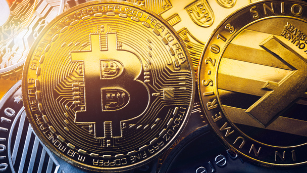 bitcoin bányászat vs bitcoin befektetés pénzt keresni kriptovalutával vs forex