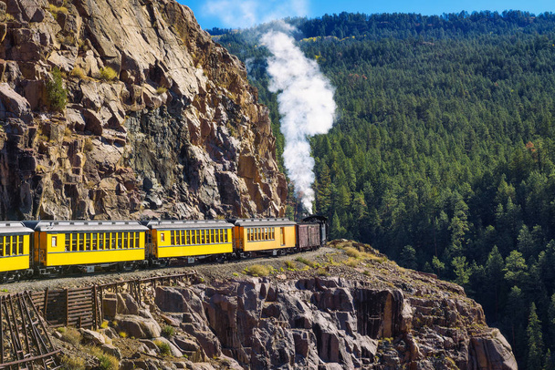 Tren histórico de máquinas de vapor en Colorado, EE.UU.
 - Foto, Imagen