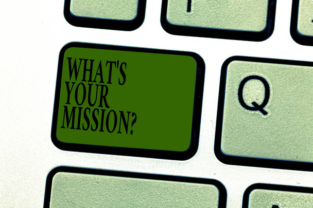 Szó szöveg írása mi S van a Missionquestion. Üzleti koncepció nagyon ok fennállása szerinti élet billentyű szándékát, hogy hozzon létre a számítógép üzenetet, nyomja meg a billentyűzet ötlet. - Fotó, kép