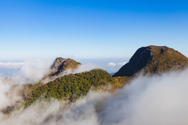 Vista paisagem de Chiang dao área de montanha, Chiang mai, Tailândia
. - Foto, Imagem
