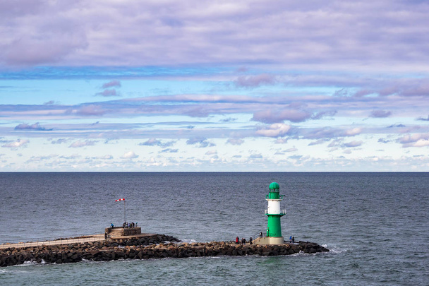 Крот на побережье Балтийского моря в Варнемуэнде, Германия. - Фото, изображение