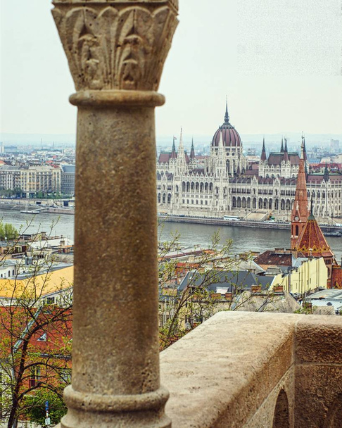 Una vista de la ciudad desde un punto superior
 - Foto, imagen