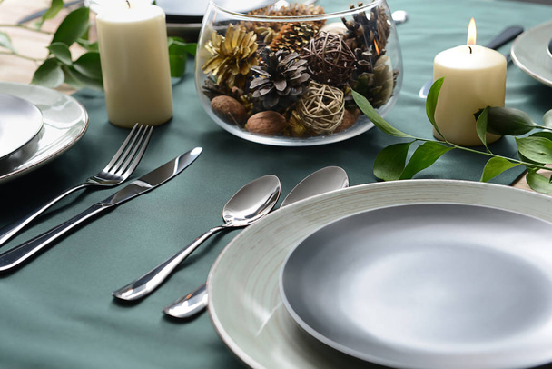 Maravilhosamente servido mesa festiva
 - Foto, Imagem