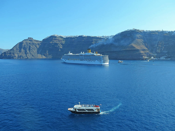Santorini, 14:20 saatleri arasında görünümünü; 17 de Julio de 2 016; Yunanistan, Europe - Fotoğraf, Görsel