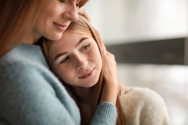 Portrait of happy mother with daughter - Photo, Image