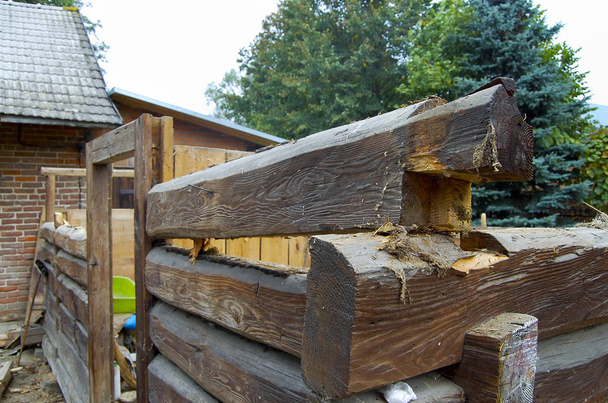 Renovierung der alten Holzhütte - Foto, Bild
