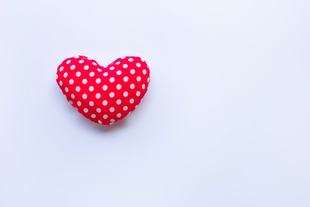 Valentýnské srdce na bílém podkladu. Kopírovat prostor - Fotografie, Obrázek