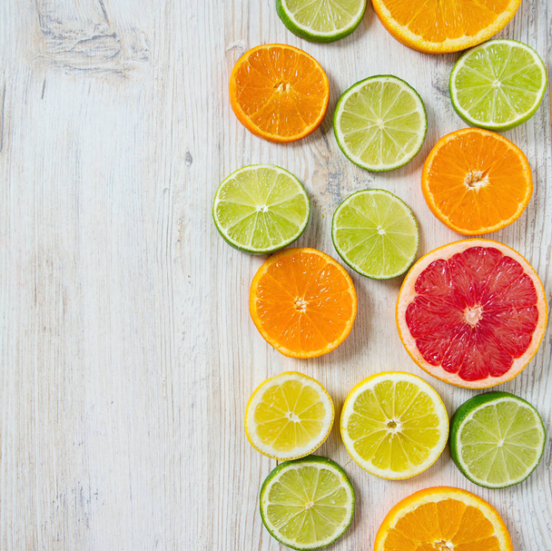 slices of fresh ripe juicy citrus fruits - Foto, Imagem
