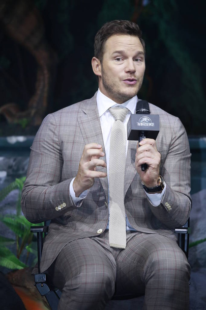 American actor Chris Pratt attends a press conference for new movie "Jurassic World: Fallen Kingdom" in Shanghai, China, 30 May 2018. - Foto, afbeelding
