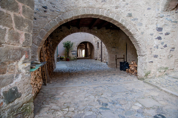 camerata cornello antico borgo medievale in Italia
 - Foto, immagini