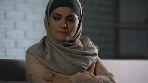Abused arab female thinking of troubles, desperate woman worrying, anxiety - Filmagem, Vídeo