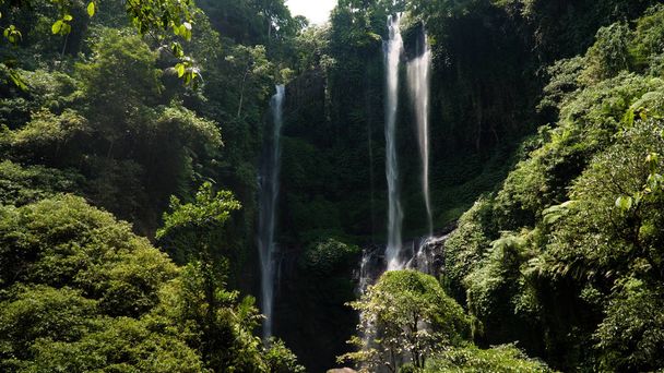 Bela cachoeira tropical Bali, Indonésia. - Foto, Imagem