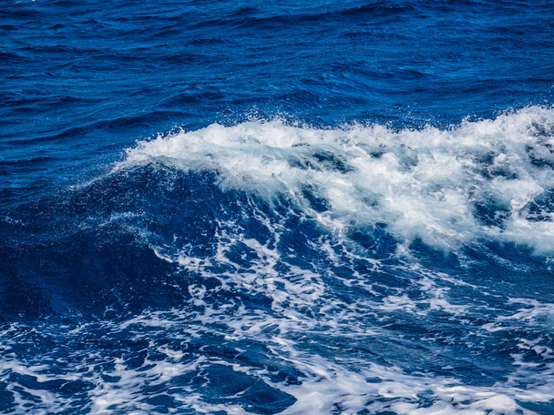 Ocean Wave. Natural background from Indian ocean. - 写真・画像