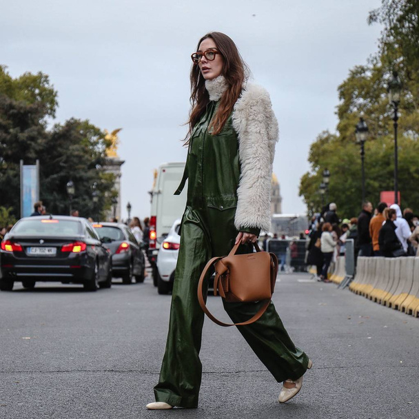 PARIS, France- October 2 2018: Estelle Chemouny Pigault on the street during the Paris Fashion Week. - 写真・画像