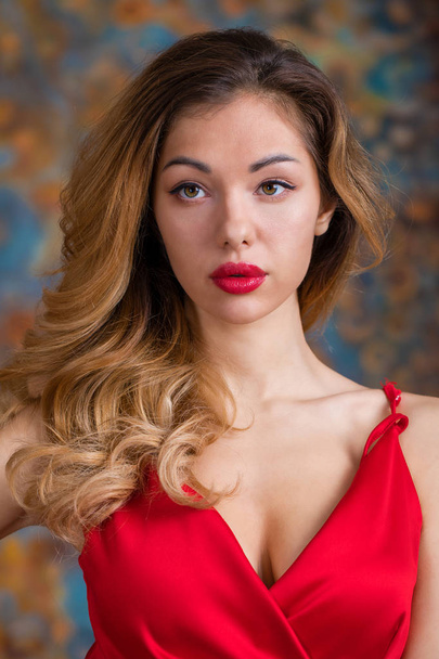 Very sexy and sensual girl with blond hair and red lips - Foto, Bild