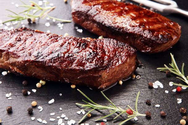 Barbacoa Rib Eye Steak o Rump Steak - Dry Aged Wagyu Entrecote Steak
 - Foto, imagen