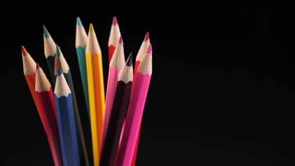 Crayons de couleur pour dessiner en mouvement
 - Séquence, vidéo