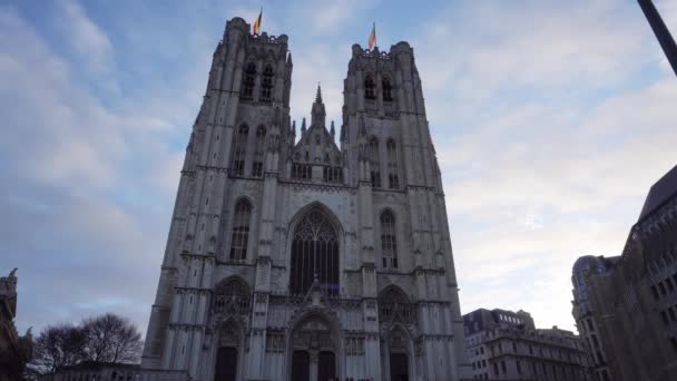 België. Brussel St. Michaels Cathedral timelapse. - Video
