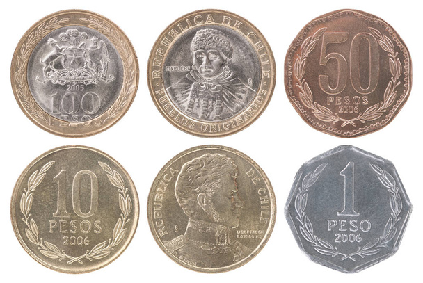Teljes körű Chile érmék elszigetelt fehér background - Fotó, kép
