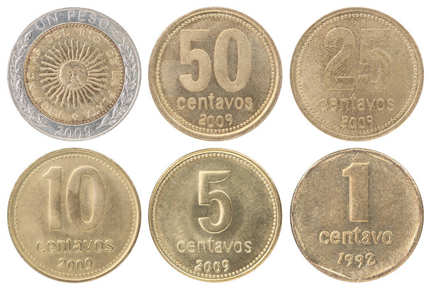 白い背景に分離されたアルゼンチン硬貨の完全なセット - 写真・画像