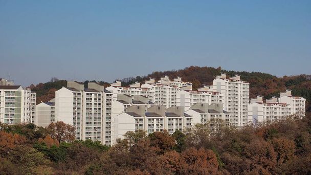 Wohnung in Südkorea mit Sonnenkollektoren - Foto, Bild