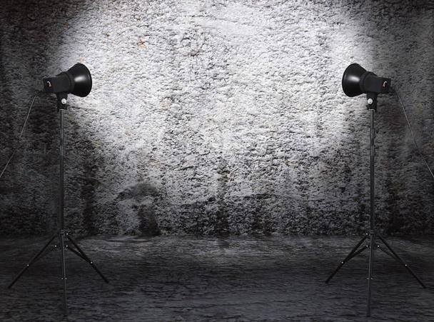 fotostudio in oude grunge kamer met betonnen wand, stedelijke achtergrond - Foto, afbeelding