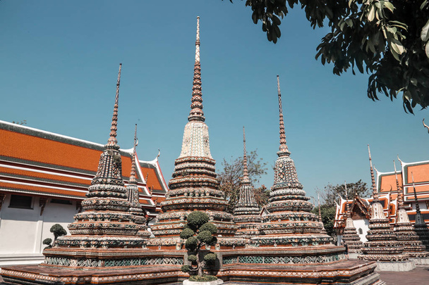 Hermoso templo antiguo en Bangkok, Tailandia
 - Foto, imagen