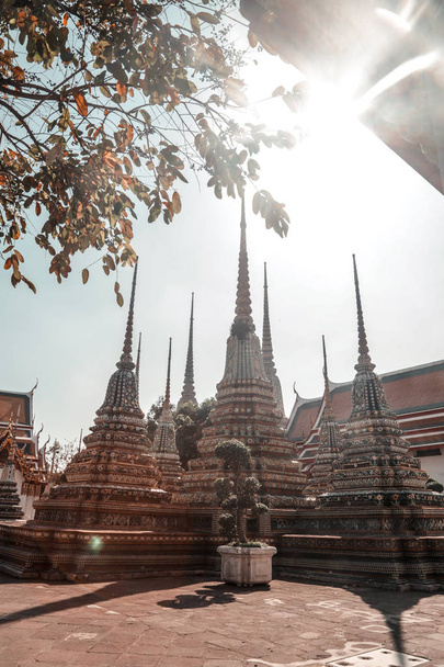 Gyönyörű régi templom: Bangkok, Thaiföld - Fotó, kép