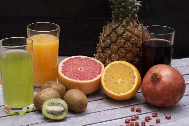 fruit drinks with fresh fruit - Photo, Image