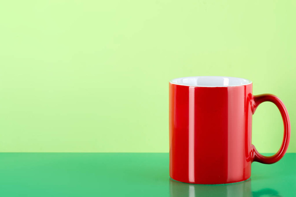 Red cup mug drink - Фото, зображення